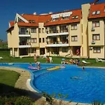 в Oasis Kamchia -the Favourite Blue Апартаменты *